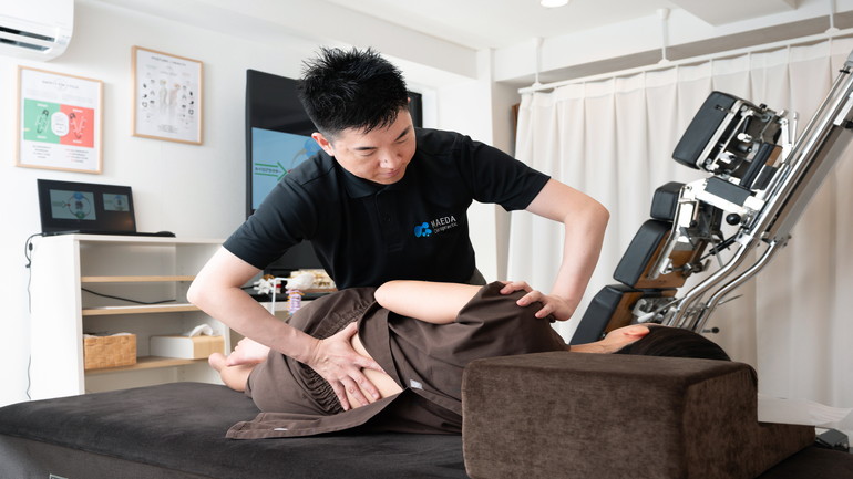 まったく上がらなかった右腕がスムーズに！四十肩・五十肩の痛みと可動域制限が改善