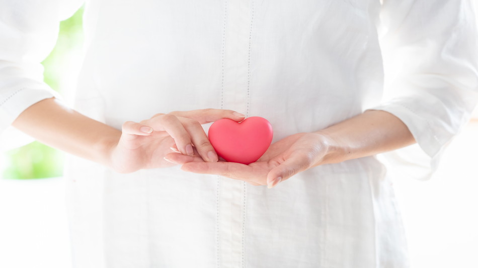 【月経とアトピー性皮膚炎】女性ホルモンと自律神経の深い関係性とは？