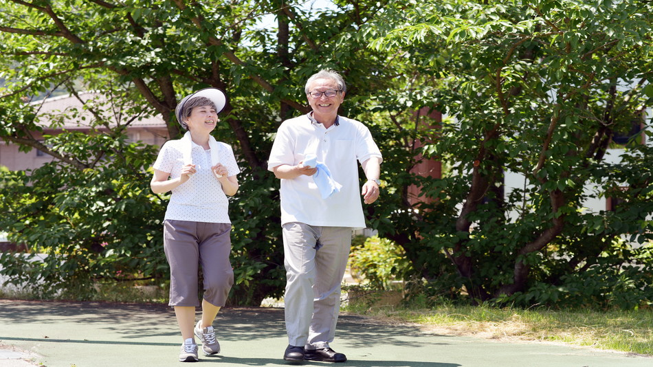 1日500歩でも2万歩でも腰が痛い!?現代人の歩行と腰痛の深い関係
