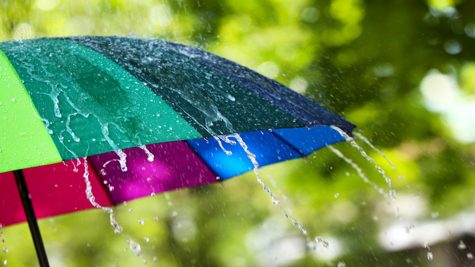 雨の日に腰が痛む本当の理由とは?気圧と神経の秘密