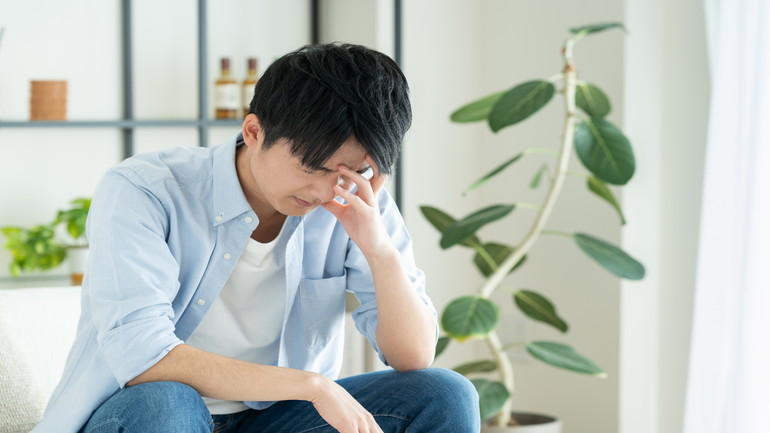 薬を飲んでも眠れない…終わりの見えないうつ病の苦しみ