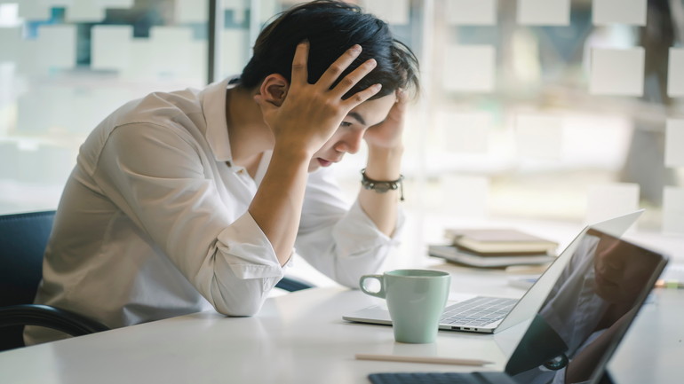 薬や点滴でも改善しなかった突発性難聴と耳鳴り
