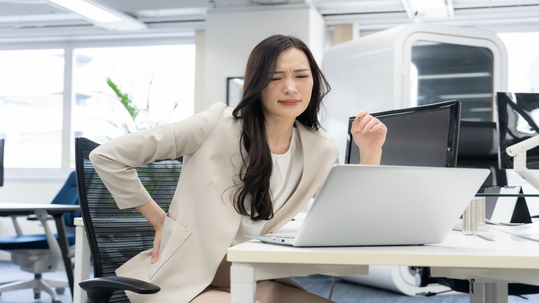 産後の骨盤矯正で悪化した座っていられないほどの腰痛