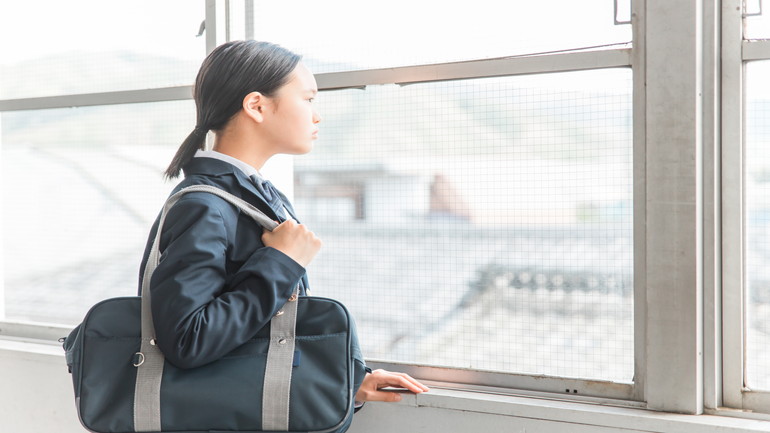 薬では良くならなかった高校生のうつ病と不登校