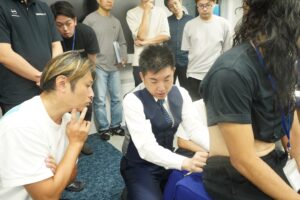 2025年10月シオカワスクールセミナーにて講義をする前田一真先生