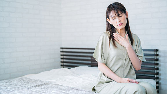 胸郭出口症候群の原因は鎖骨や第一肋骨に関わる神経機能の乱れ！？