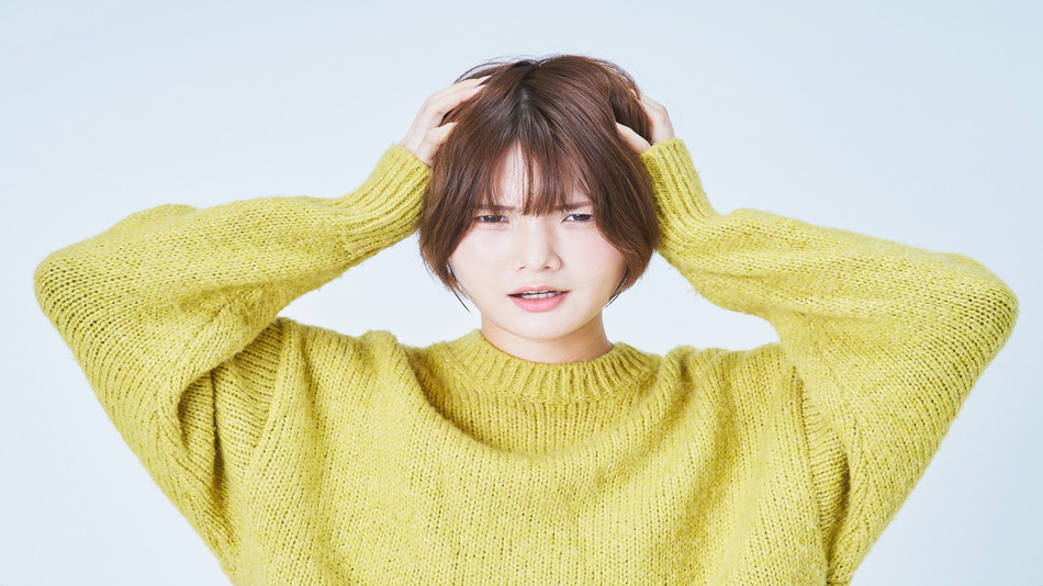 姿勢を意識しているのに肩こりが治らないのはなぜ？