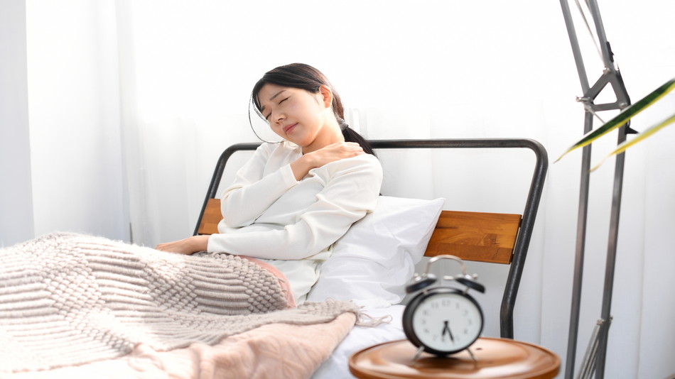 朝起きると腕がしびれるのはなぜでしょうか？│胸郭出口症候群だけが原因とは限りません