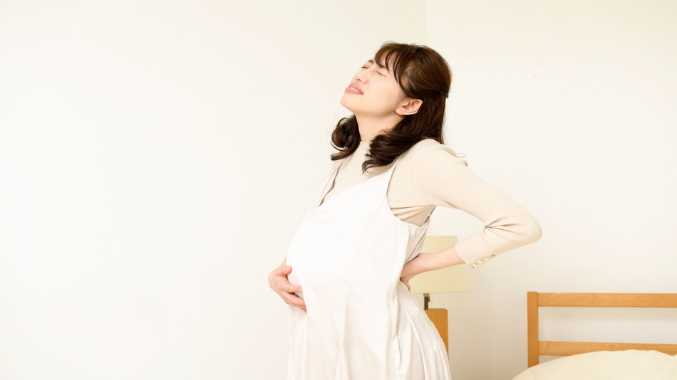 産後の腰痛はなぜ起こる？骨盤矯正で悪化する前に知っておきたいこと